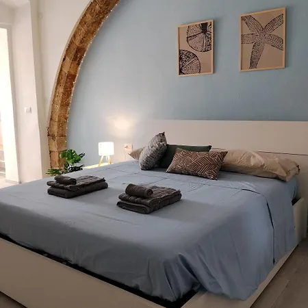 Il Glicine - Room&garden 3* Carloforte (Isola di San Pietro)