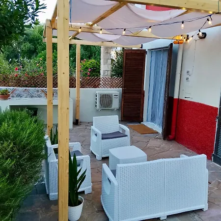 Πανσιόν Il Glicine - Room&garden Carloforte (Isola di San Pietro)